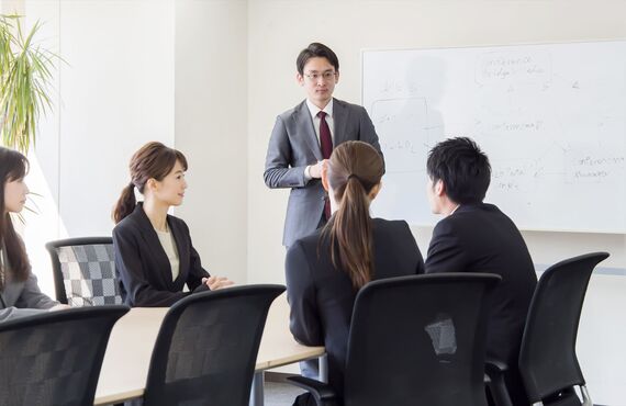 幅広い分野に亘って財務コンサルティングの実績が豊富です | お客様の起業を株式会社NINJAが支援いたします